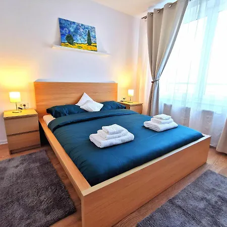 Modern Coresi Apartment Brasov